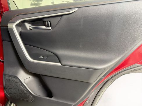 Used 2019 Toyota RAV4 Adventure AWD/4WD image 31