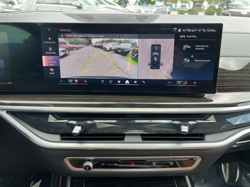 Used 2024 BMW X7 xDrive40i w/ M Sport Package AWD/4WD image 19