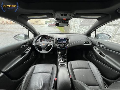 Used 2017 Chevrolet Cruze Premier FWD image 21