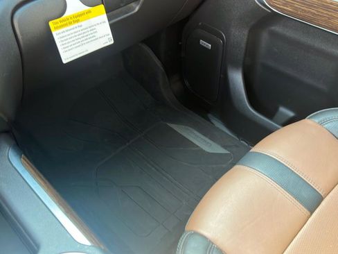 Used 2022 Chevrolet Silverado 1500 High Country image 22