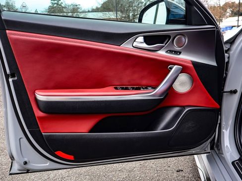 Used 2021 Kia Stinger GT2 image 38