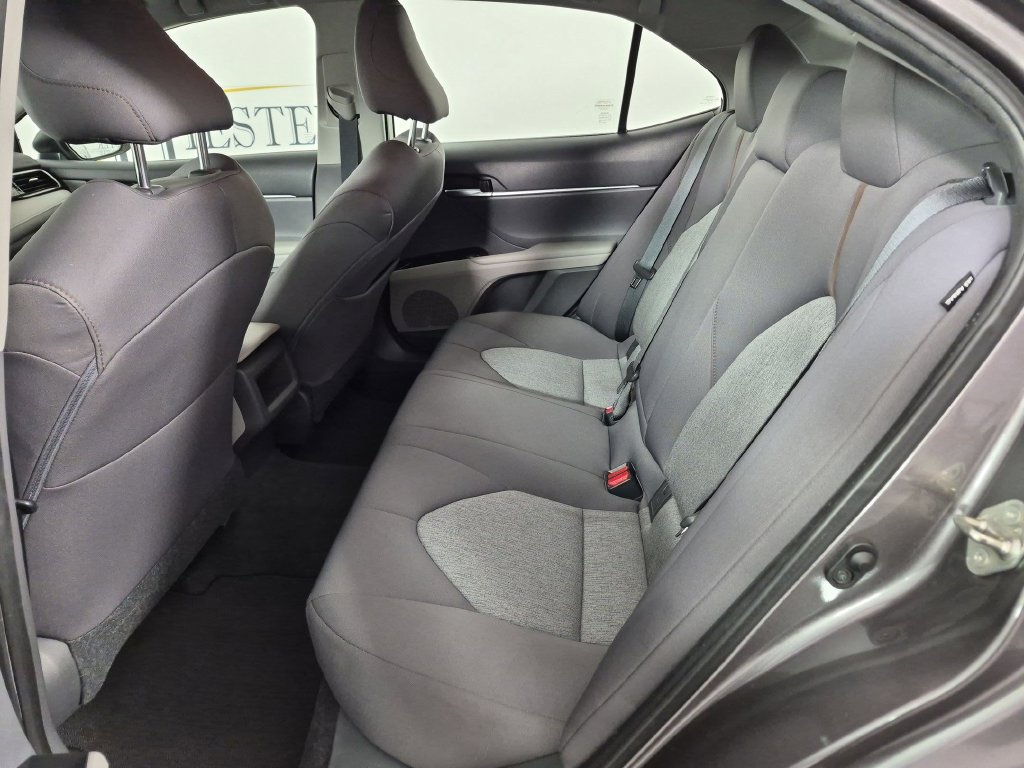 Used 2020 Toyota Camry LE w/ Carpet Mat Package FWD image 29