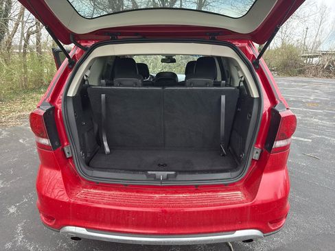 Used 2019 Dodge Journey Crossroad w/ Mopar All Weather Group image 10