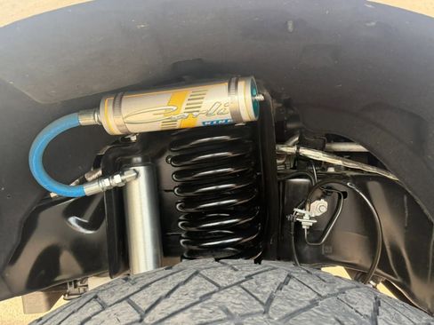 Used 2022 Ford F250 Platinum w/ Tremor Off-Road Package AWD/4WD image 41