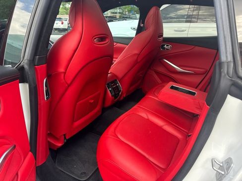 Used 2021 Aston Martin DBX AWD/4WD image 14