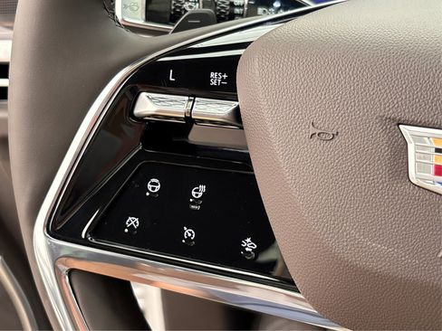 New 2025 Cadillac Escalade ESV Premium Luxury image 29