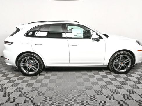 Certified 2026 Porsche Cayenne AWD/4WD image 27