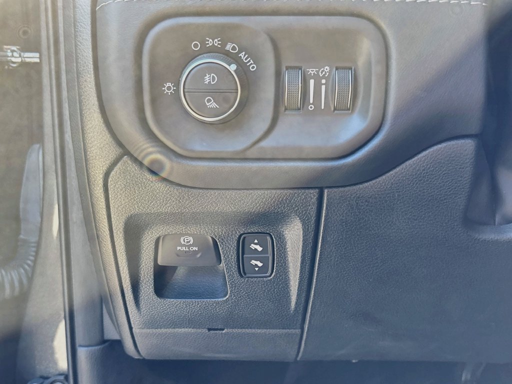 Used 2022 RAM 1500 Limited w/ Night Edition AWD/4WD image 10