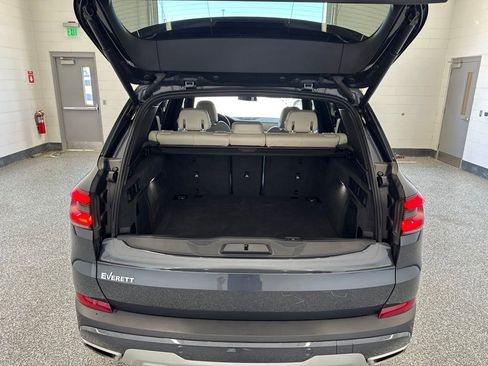 Used 2021 BMW X5 xDrive40i w/ Premium Package AWD/4WD image 18