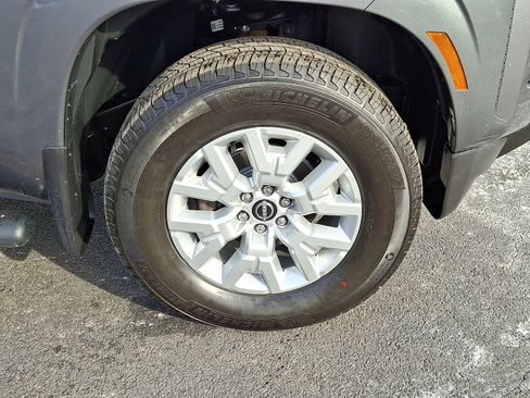 Used 2023 Nissan Frontier S w/ Technology Package image 8