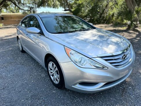 Used 2012 Hyundai Sonata GLS image 3