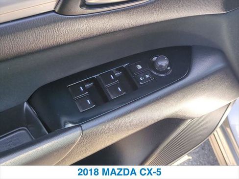 Used 2018 MAZDA CX-5 Sport FWD image 13