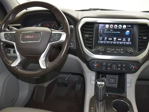 Used 2019 GMC Acadia SLT image 32
