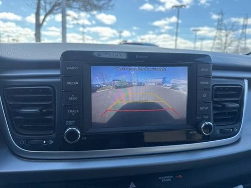 Used 2020 Kia Rio S FWD image 18