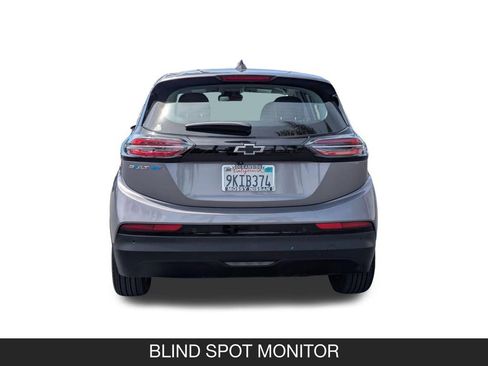 Used 2023 Chevrolet Bolt LT w/ Infotainment Package FWD image 9