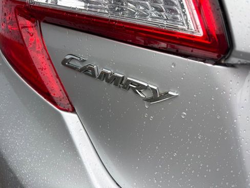 Used 2013 Toyota Camry LE image 7