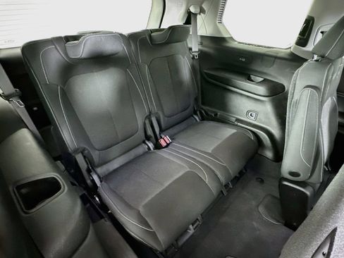 Used 2023 Jeep Grand Cherokee L Laredo w/ Luxury Tech Group I AWD/4WD image 37