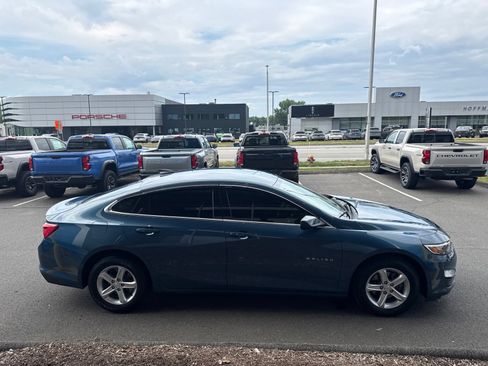Used 2024 Chevrolet Malibu LS FWD image 5