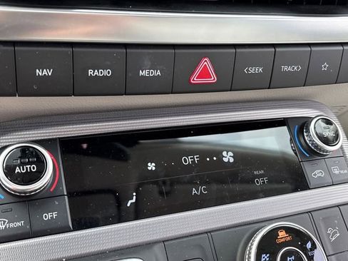 Used 2025 Hyundai Palisade Calligraphy AWD/4WD image 18