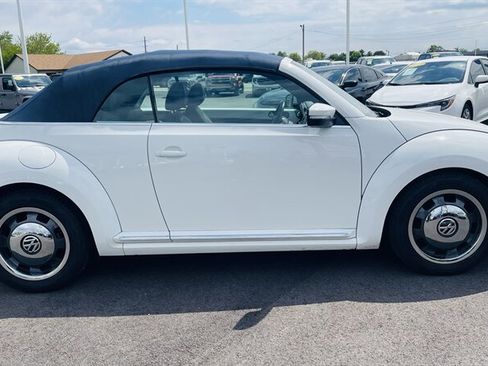 Used 2016 Volkswagen Beetle 1.8T Denim FWD image 3