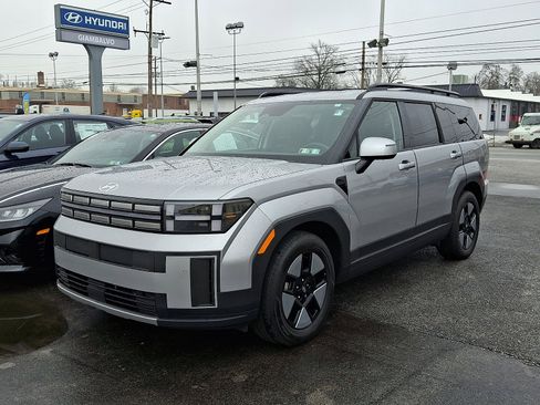 Certified 2025 Hyundai Santa Fe SEL image 3