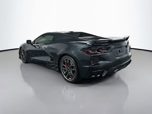 Used 2023 Chevrolet Corvette Stingray Premium Conv w/ Z51 Performance Package RWD image 5