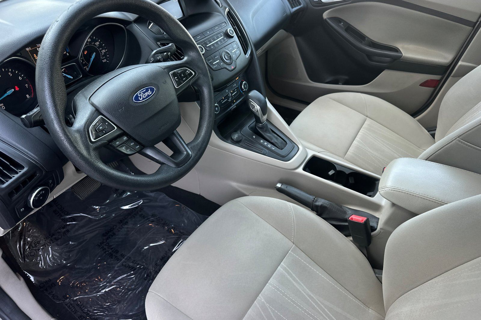 Used 2018 Ford Focus SE FWD image 10