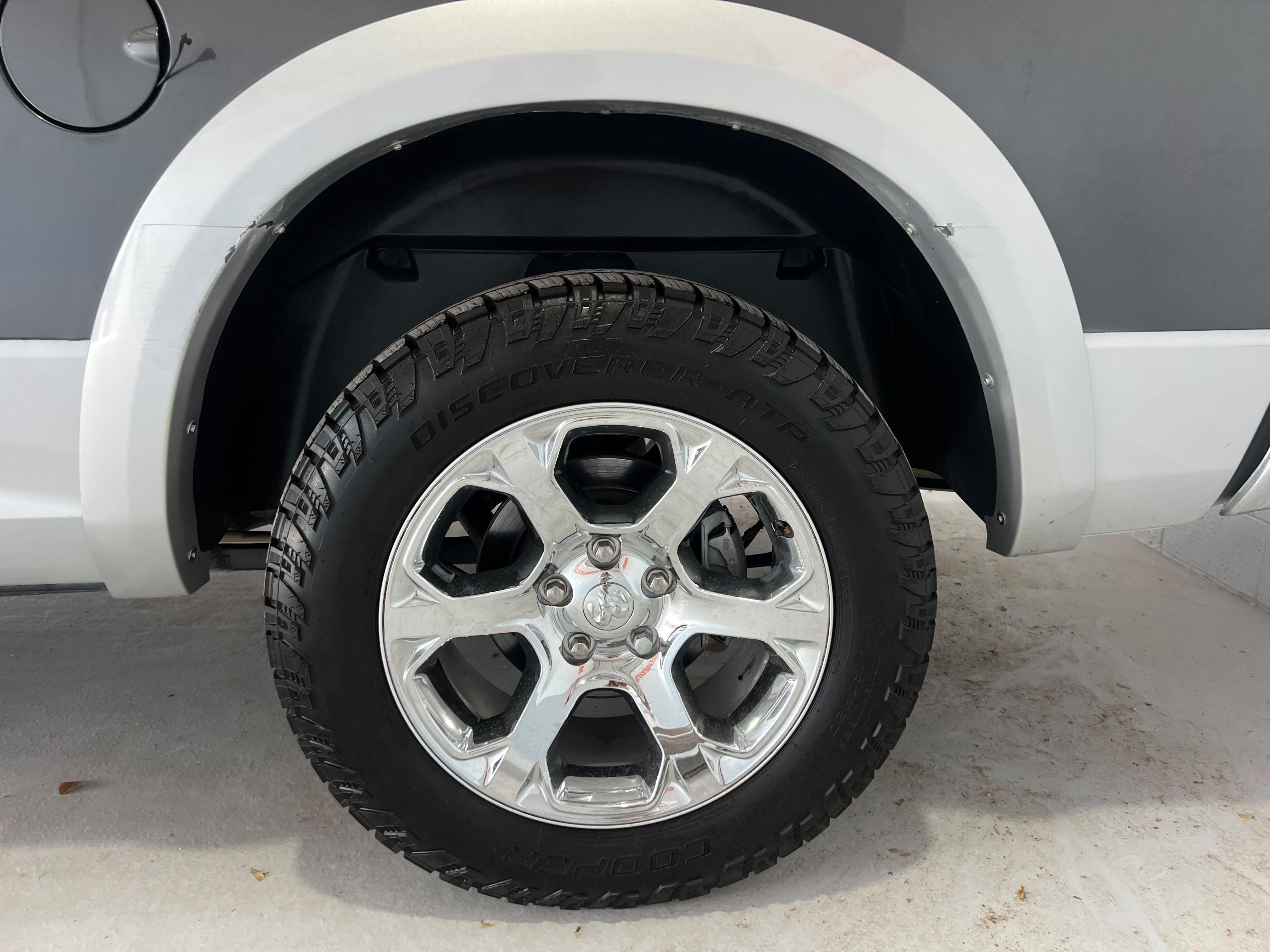 Used 2016 RAM 1500 Laramie w/ Convenience Group AWD/4WD image 10