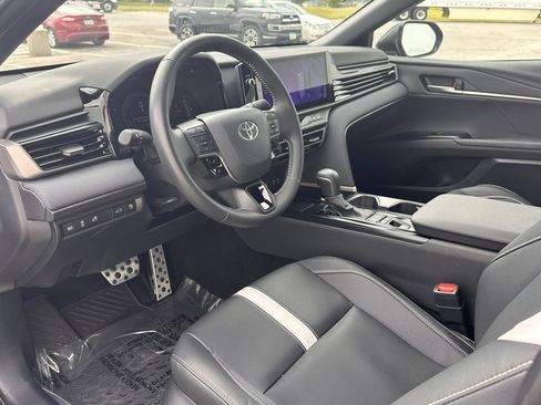 Used 2025 Toyota Camry SE w/ Multimedia Upgrade Package FWD image 11