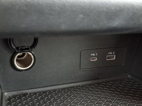 Used 2024 Nissan Pathfinder SV FWD image 16