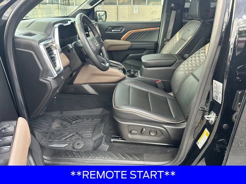 Used 2024 GMC Canyon Denali AWD/4WD image 9