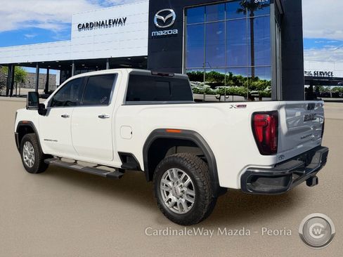 Used 2023 GMC Sierra 2500 SLT w/ SLT Premium Package image 2