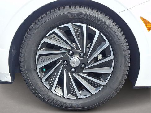 Used 2021 Hyundai Sonata Limited FWD image 8