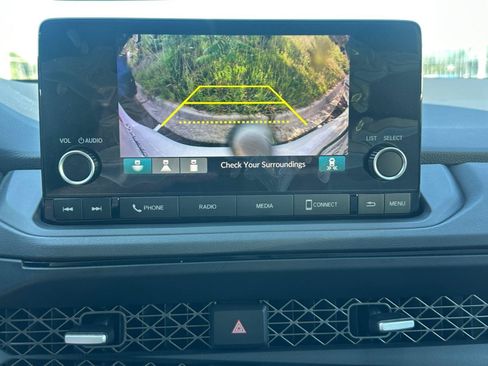 Used 2025 Honda Accord SE image 20
