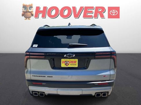 Used 2026 Chevrolet Traverse Z71 w/ LPO, Floor Liner Package AWD/4WD image 3