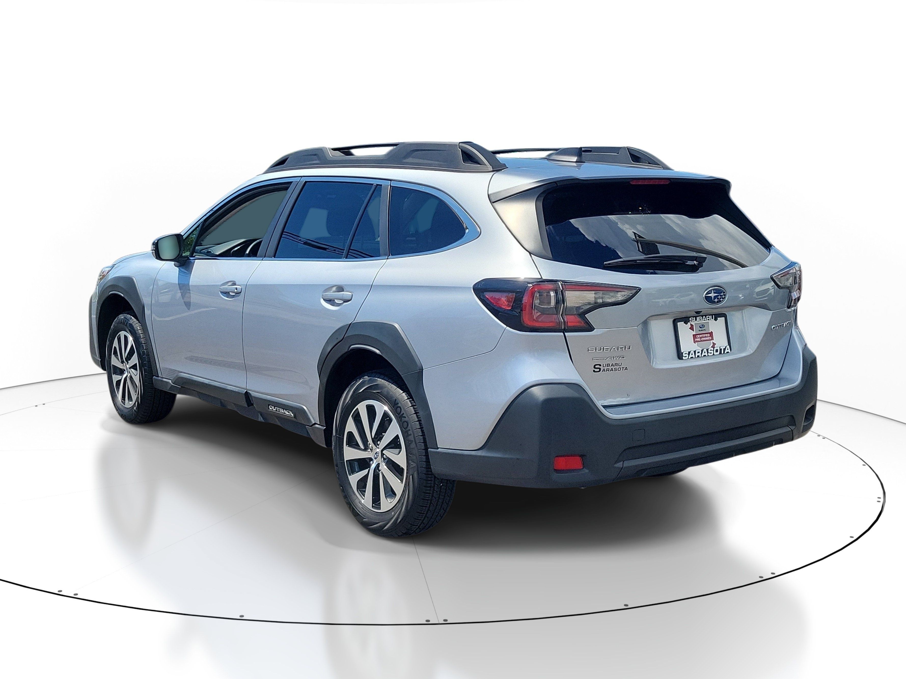 Used 2024 Subaru Outback Premium AWD/4WD image 4