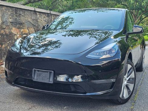 Used 2023 Tesla Model Y Long Range AWD/4WD image 73