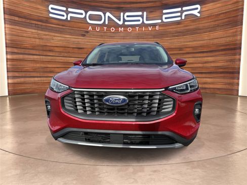 New 2026 Ford Escape Platinum w/ Class II Trailer Tow Package image 8