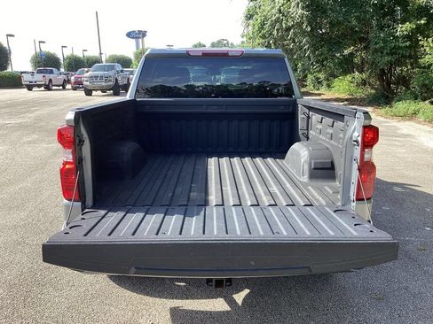Used 2023 Chevrolet Silverado 1500 Custom AWD/4WD image 11