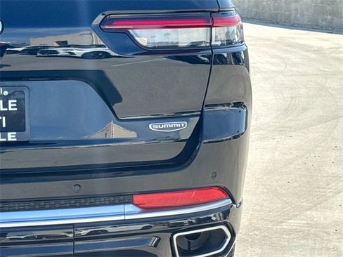 Used 2021 Jeep Grand Cherokee L Summit w/ Advanced Protech Group IV image 5