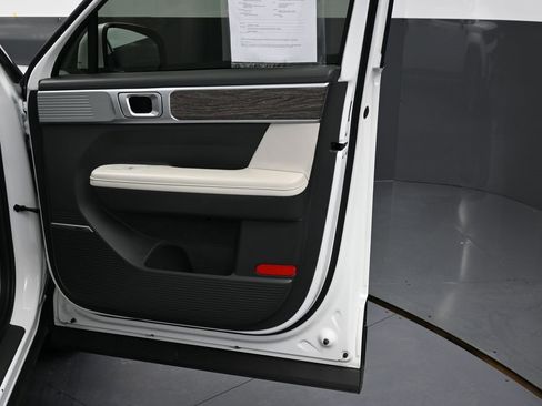 Used 2024 Hyundai Santa Fe Limited image 38