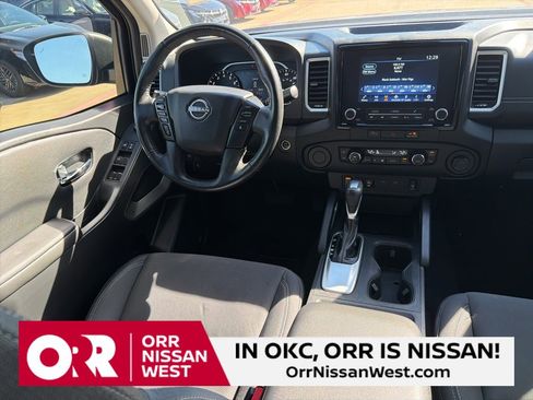 Used 2024 Nissan Frontier SV w/ SV Convenience Package image 20