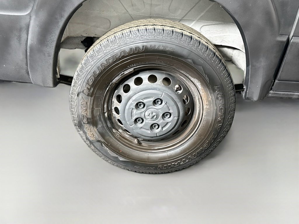 Used 2024 RAM ProMaster 1500 w/ Safety Group FWD image 29