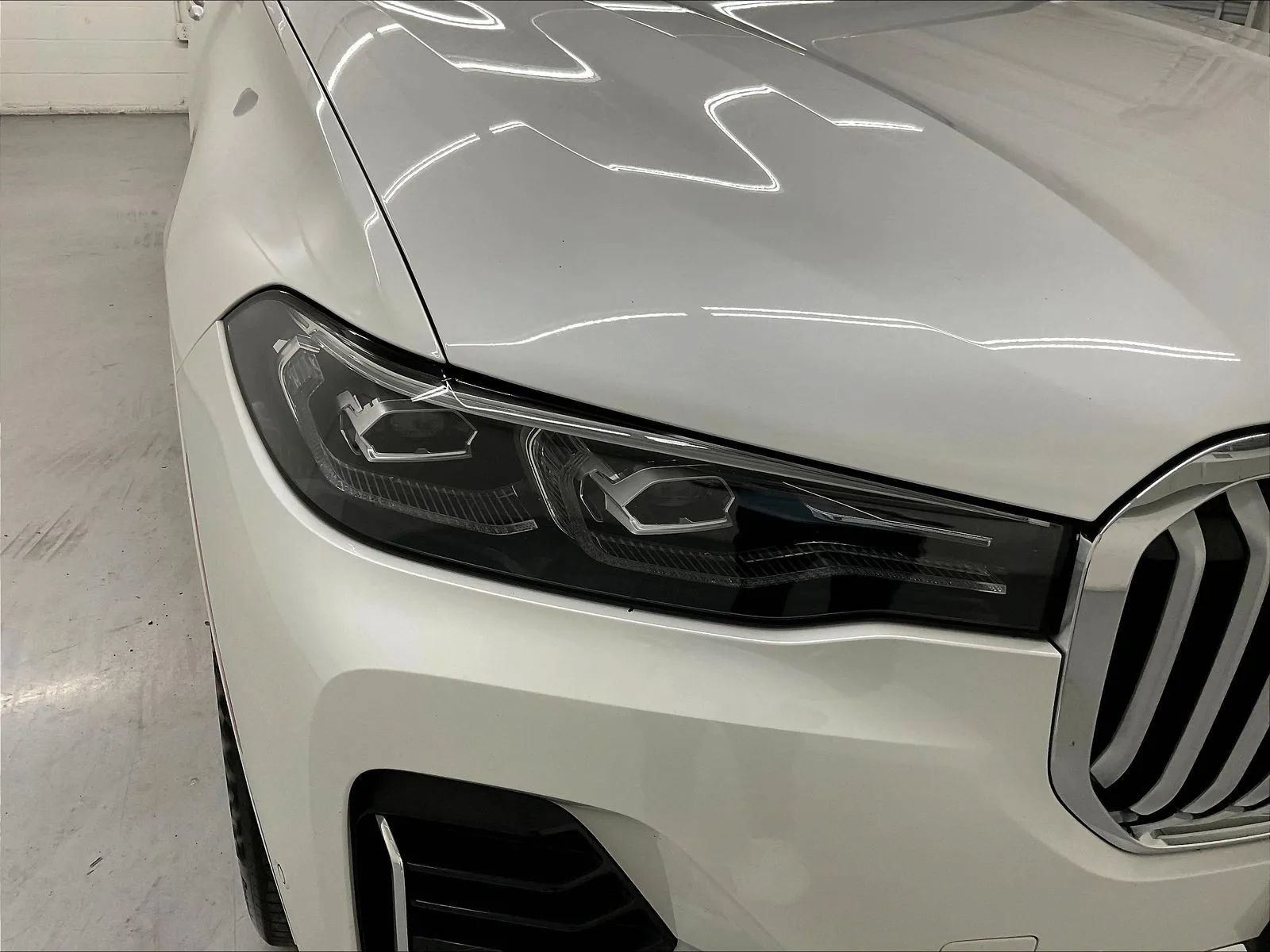 Used 2022 BMW X7 xDrive40i w/ Premium Package AWD/4WD image 38