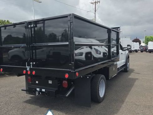 New 2026 Ford F550 4x4 Crew Cab image 6