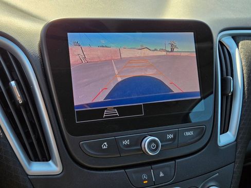 Used 2023 Chevrolet Malibu LT image 21