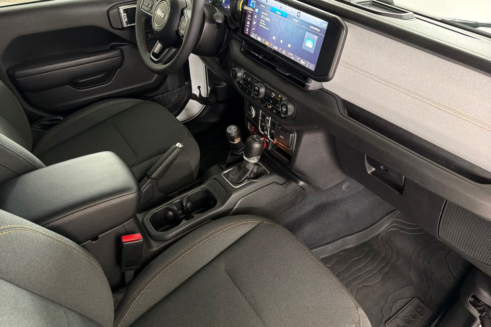Used 2024 Jeep Wrangler Unlimited AWD/4WD image 16