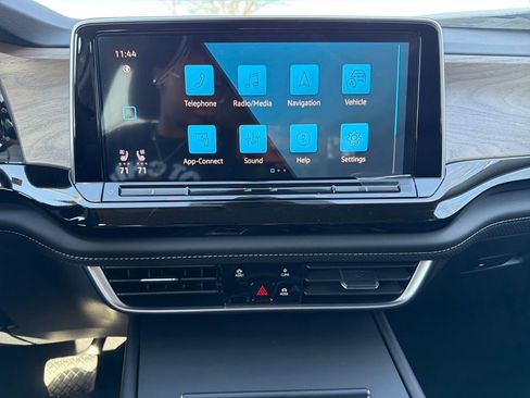New 2026 Volkswagen Atlas SE AWD/4WD image 18
