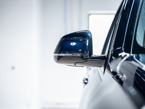 Used 2023 BMW X5 M50i w/ Executive Package image 8