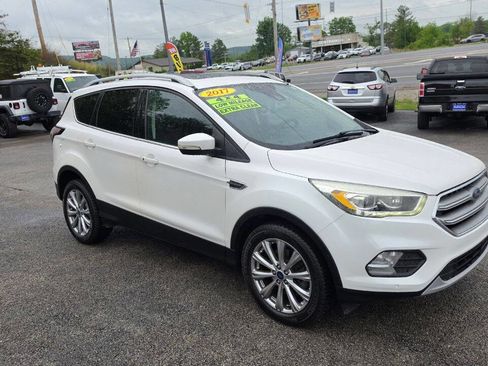Used 2017 Ford Escape Titanium w/ Equipment Group 301A AWD/4WD image 5